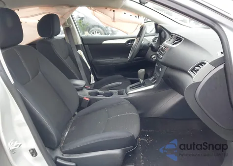 2017 Nissan Sentra S z USA, uszkodzony, nr VIN 3N1AB7AP7HY372121